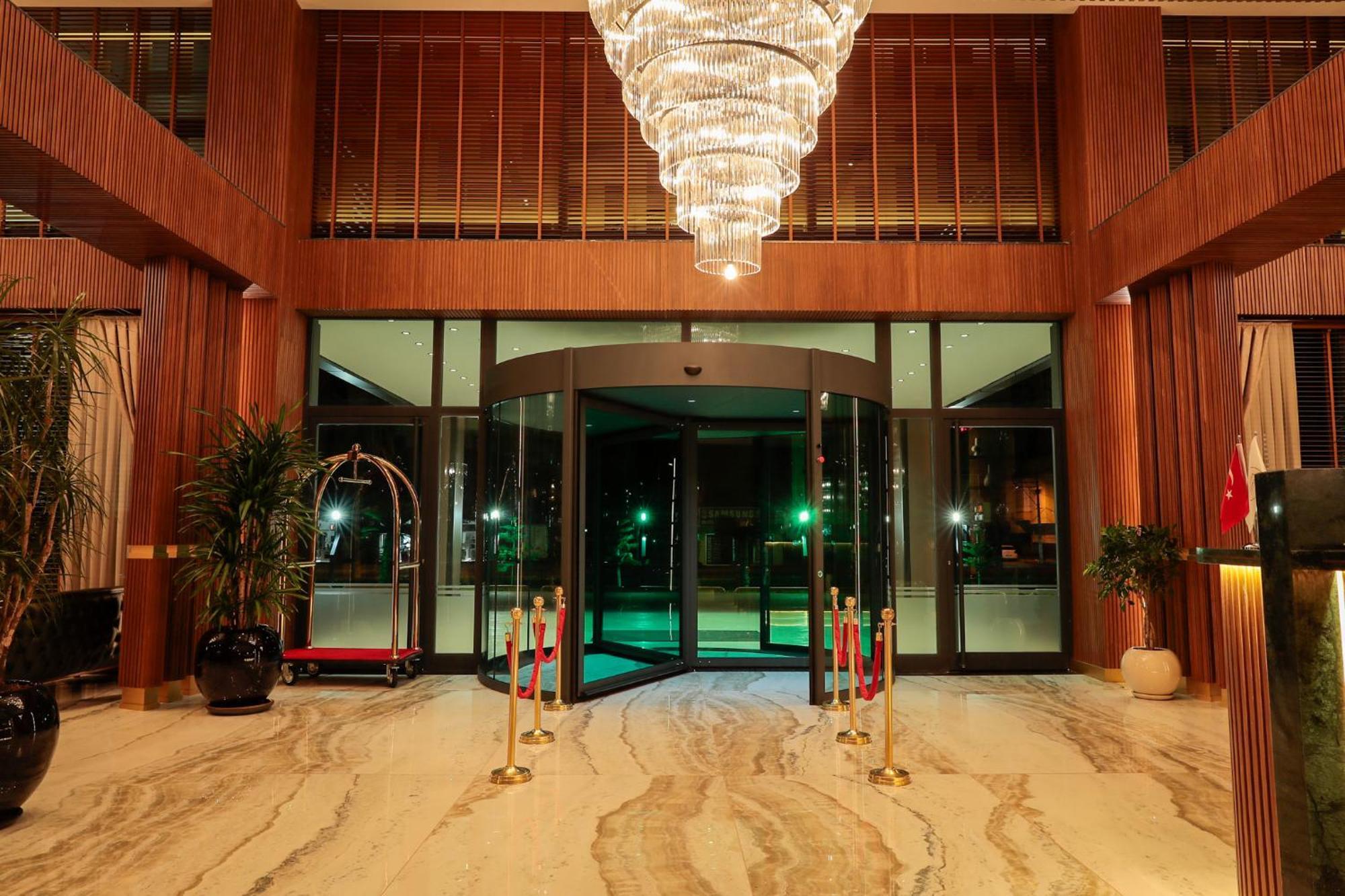 Park Dedeman Mersin Marina Ciftlik  Luaran gambar